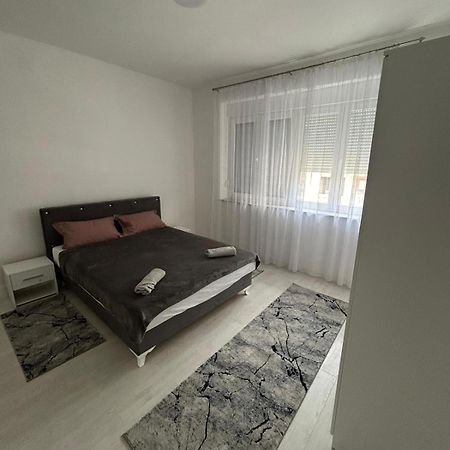 Central Mostar Eksteriør bilde